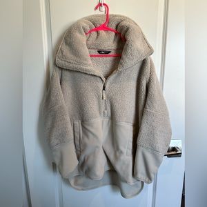 The North Face • Women’s Sherpa Pull-Over